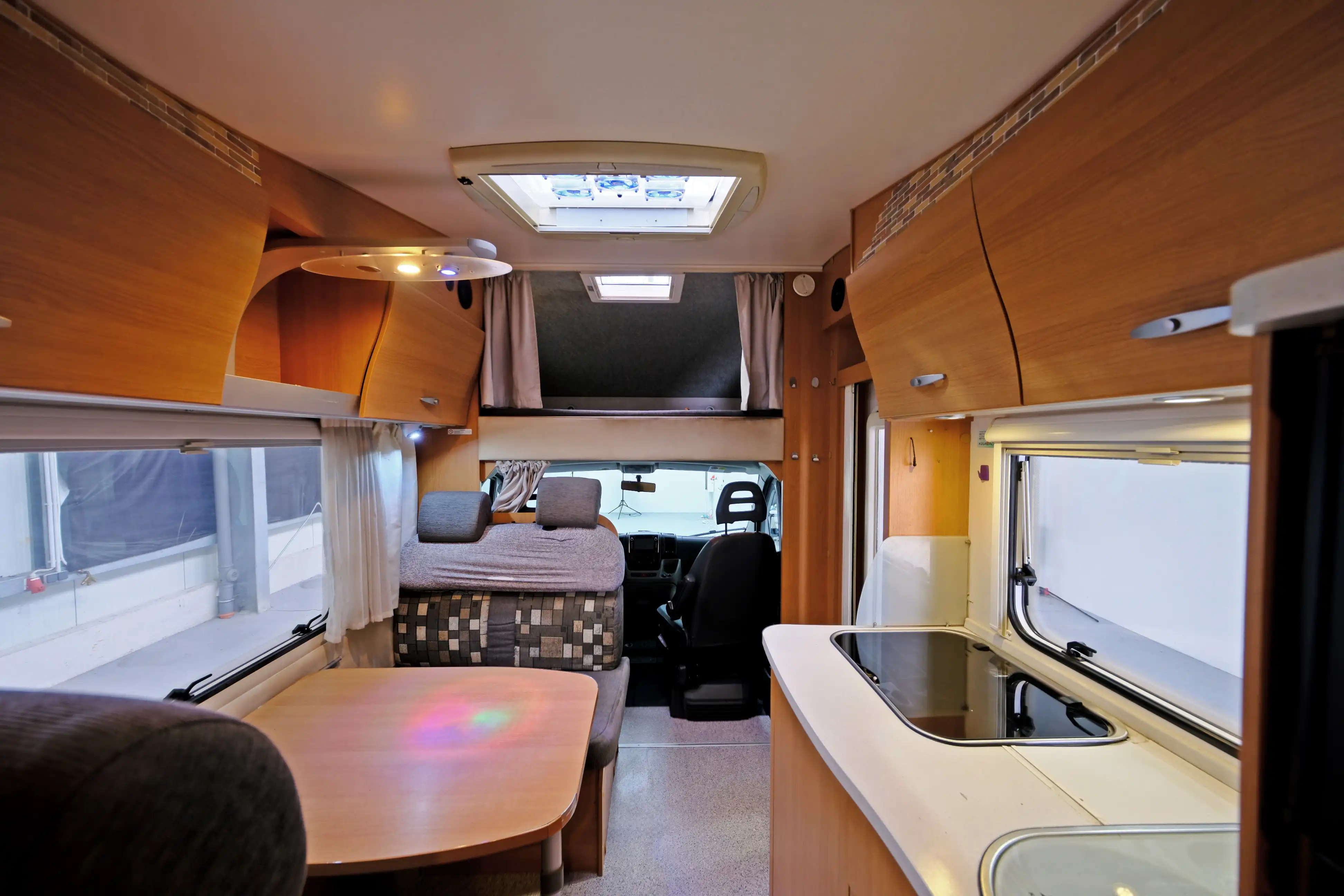 KNAUS SunTraveller 658 LG 